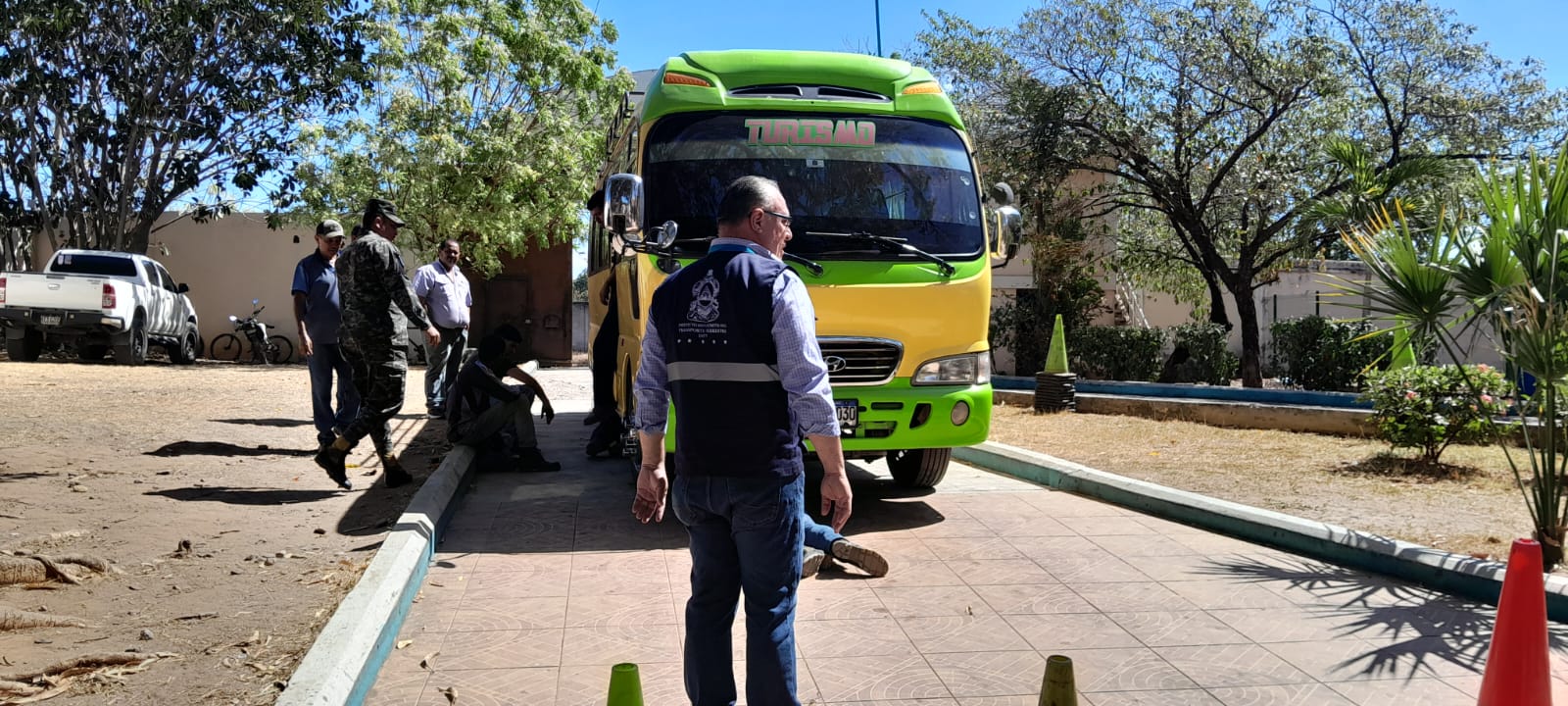 📢🟦🇭🇳 COPECO y el IHTT continúan con las inspecciones de unidades de transporte en Choluteca