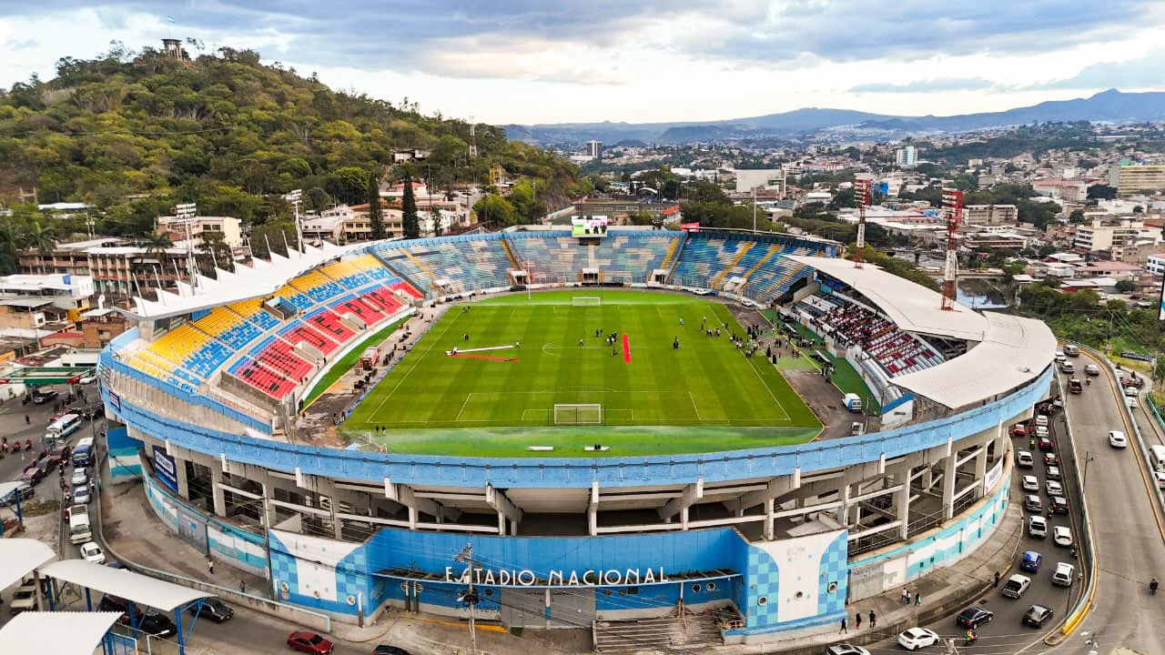 Inauguran los proyectos de remodelación del Estadio Nacional José de La Paz Herrera (Chelato Uclés). - Imagen 1